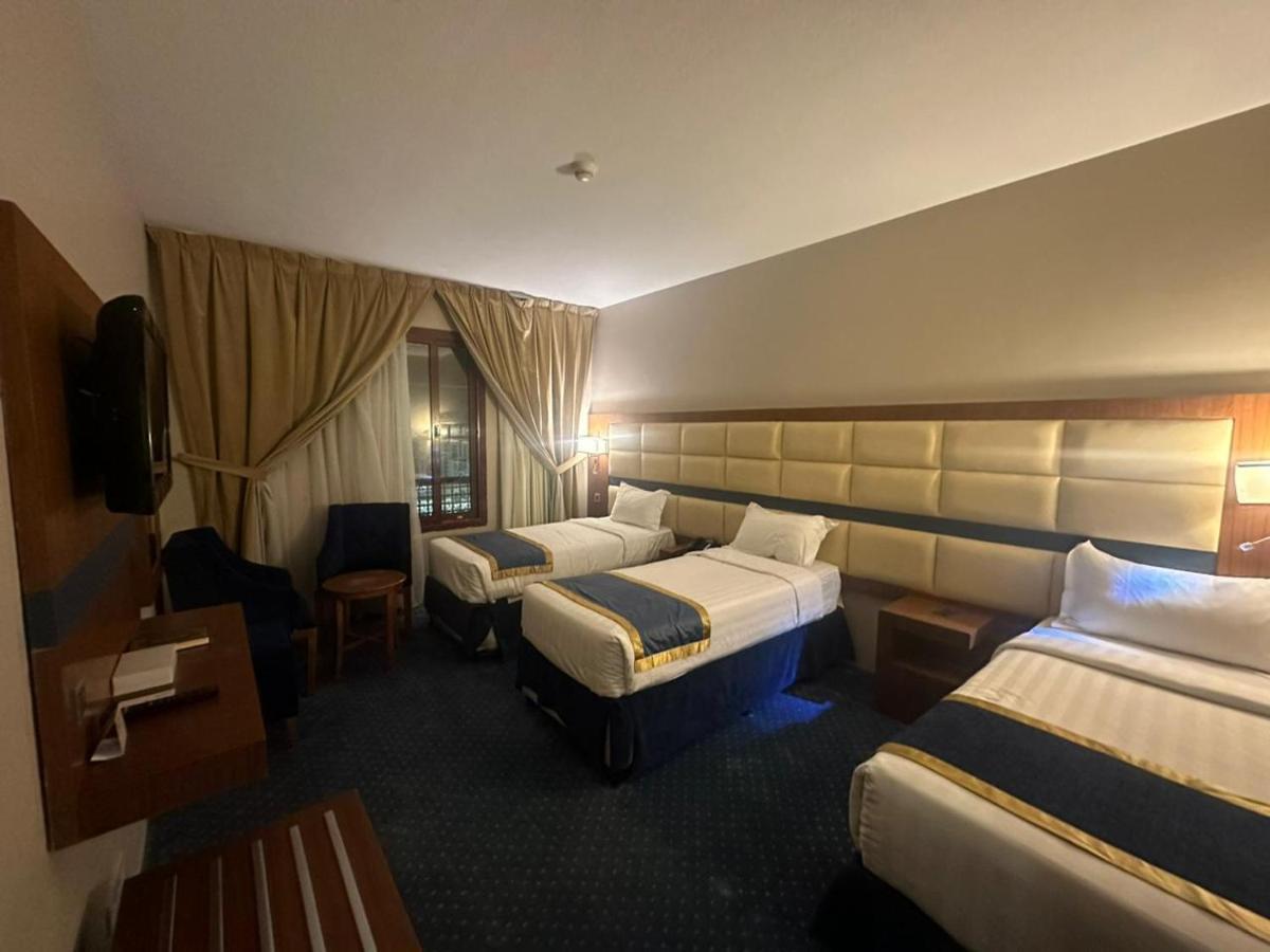 होटल Emaar Elite Al Madina Hotel