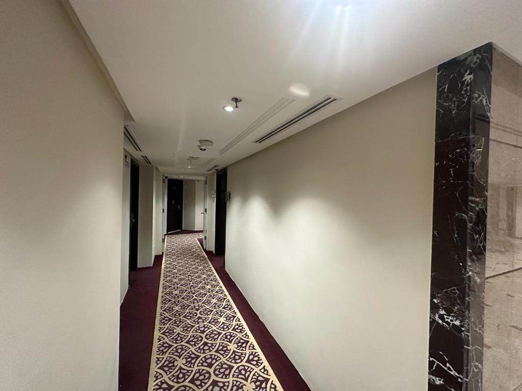 होटल Emaar Elite Al Madina Hotel 3*