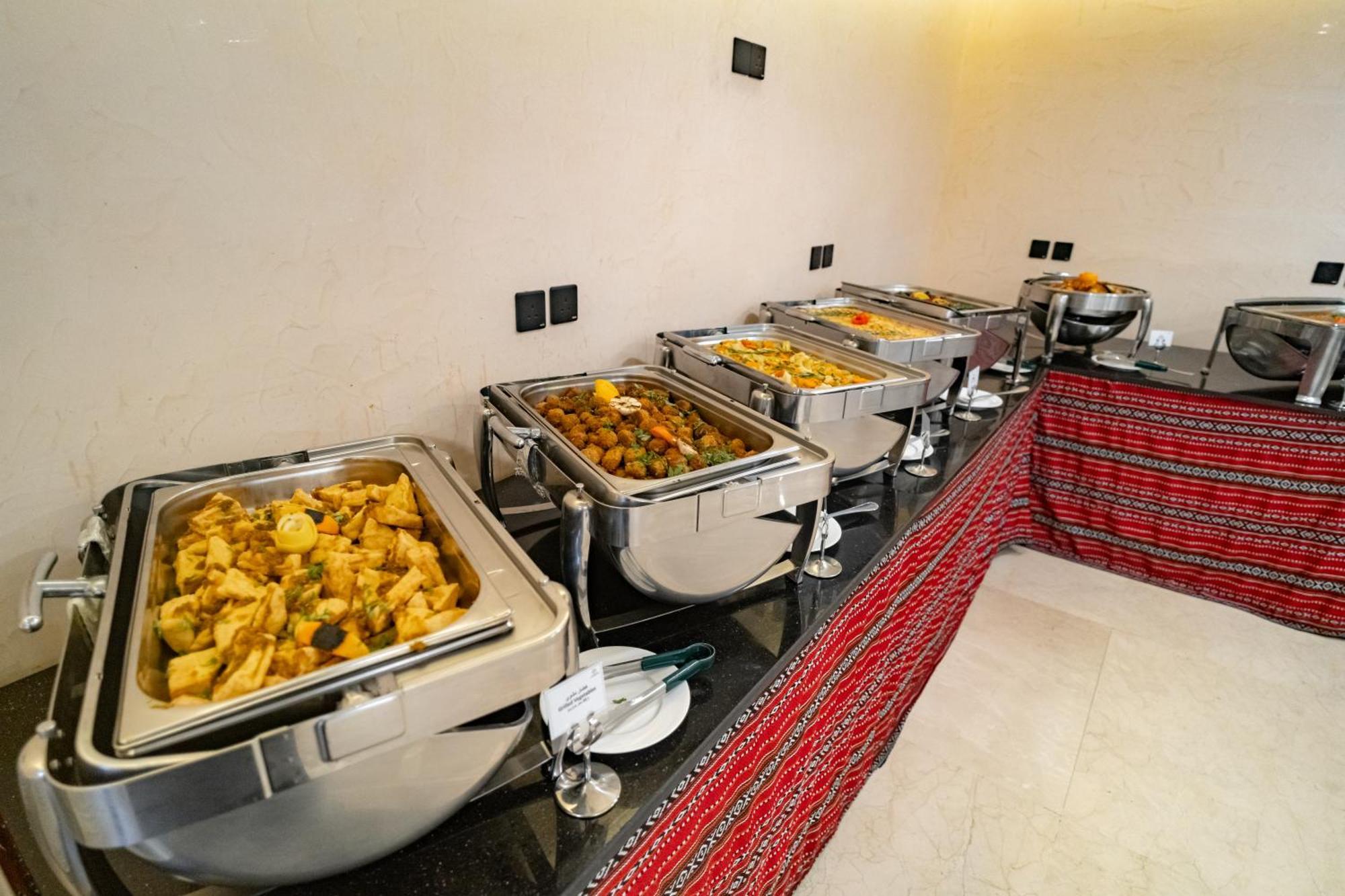 होटल Emaar Elite Al Madina Hotel